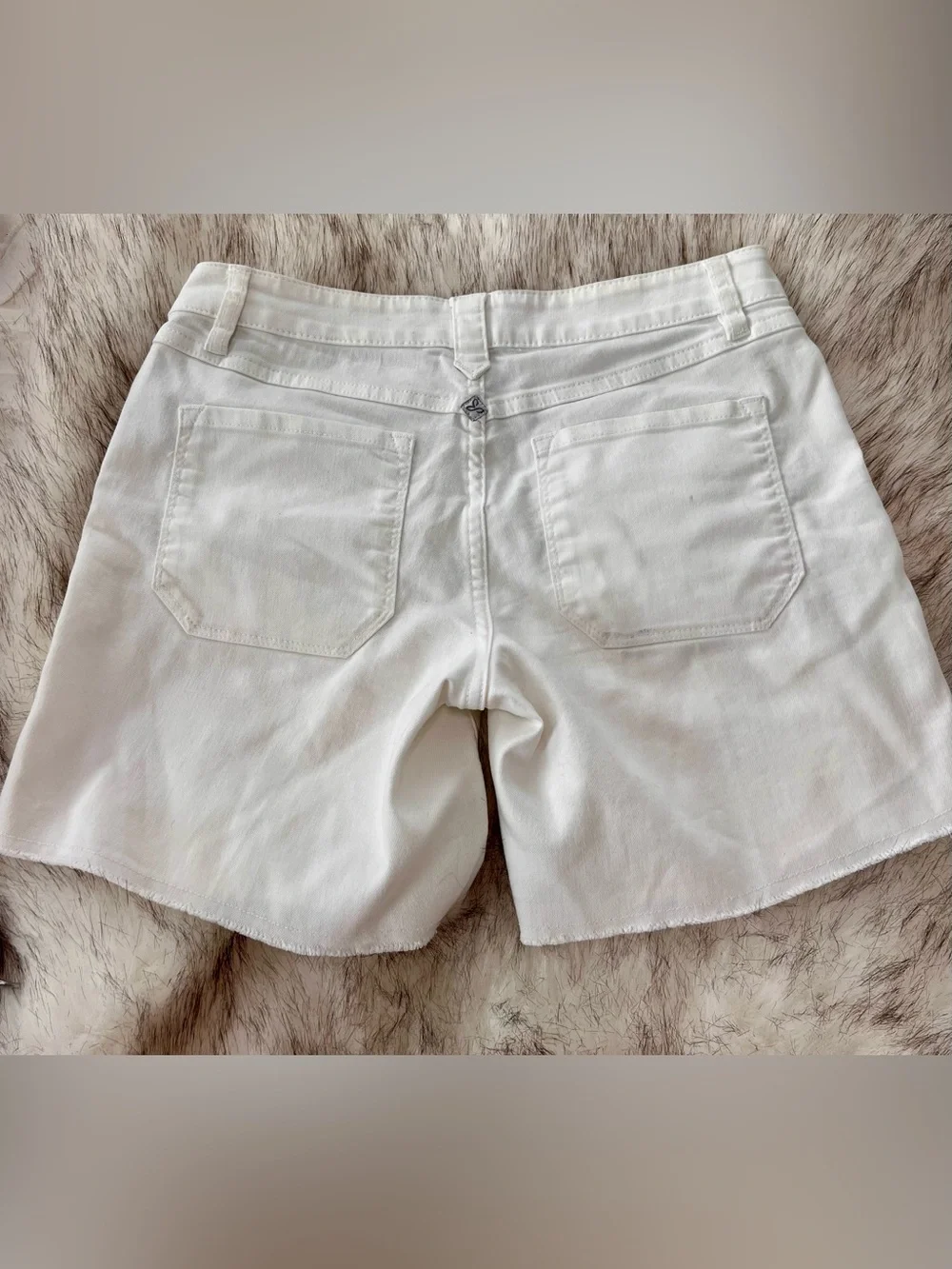 prAna White Denim Jean Shorts Women’s 2/26 Raw Frayed Hem 5 Pocket